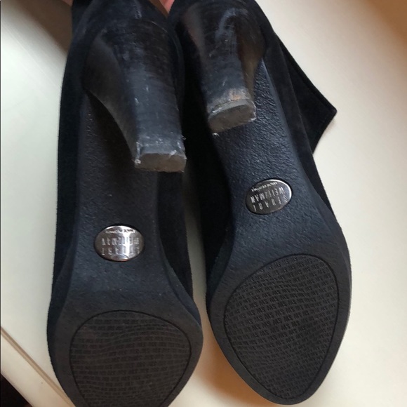 stuart weitzman booties suede - Picture 4 of 6